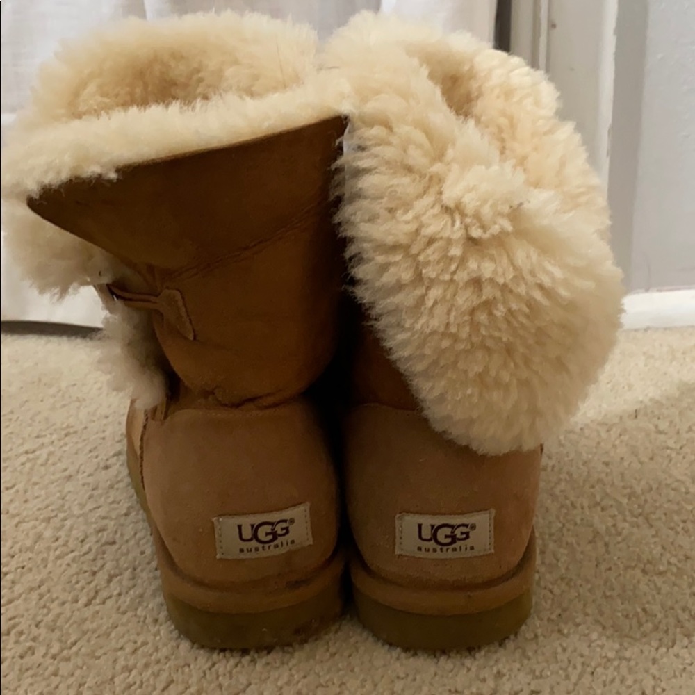 Uggs! - image 3